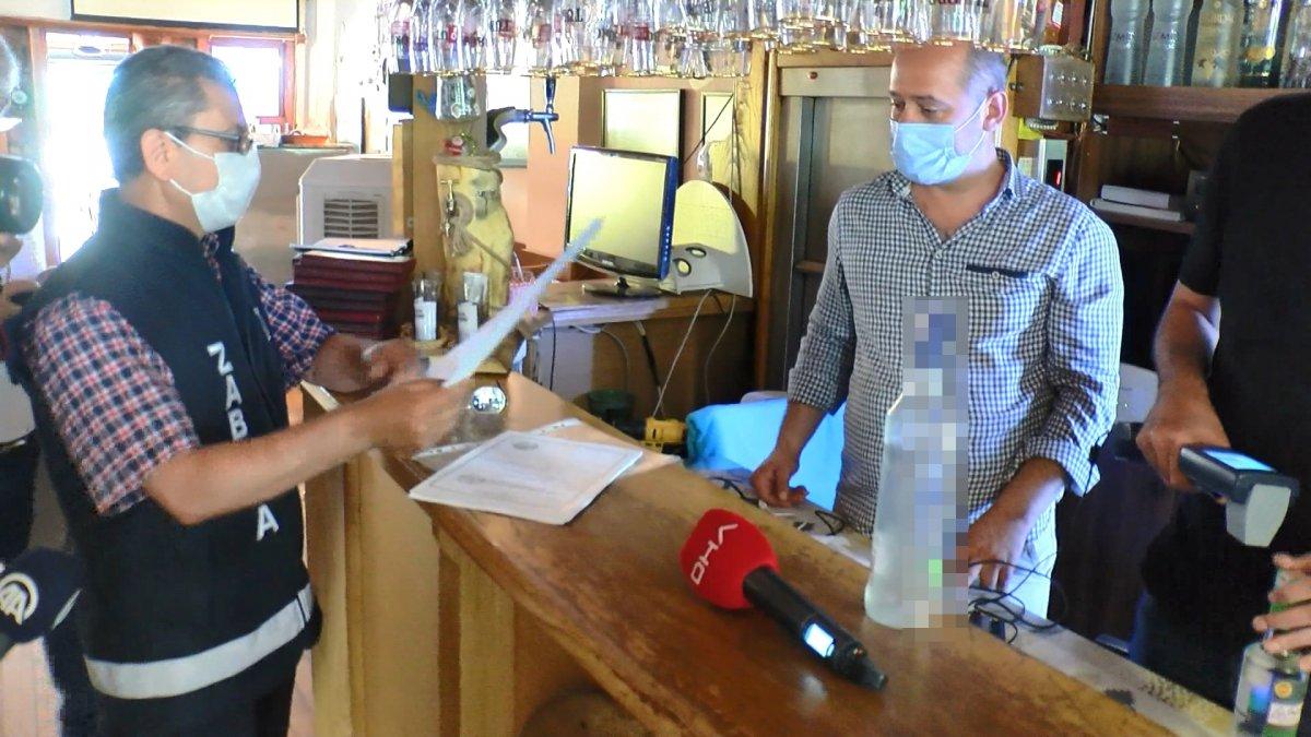 Maltepe'de polis, kaçak ve sahte alkol denetimi yaptı