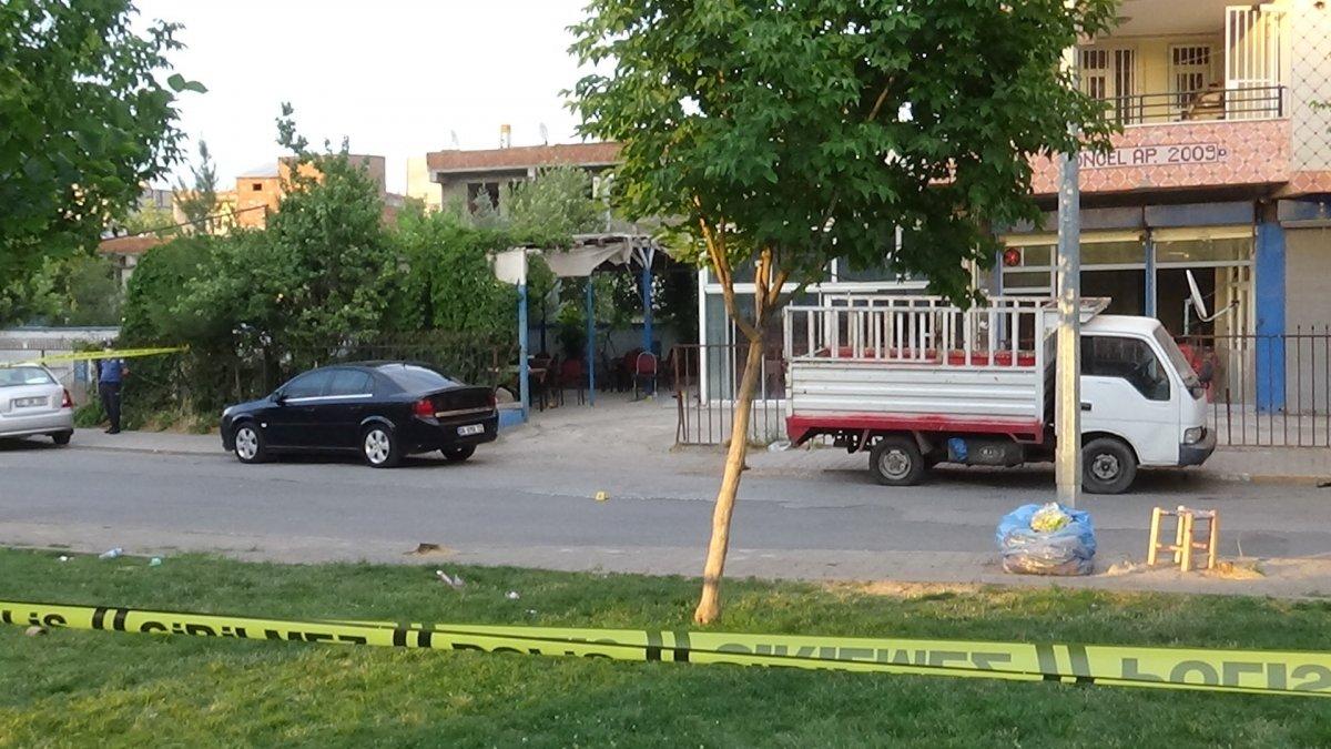 Diyarbakır'da iki grup arasında silahlı sopalı kavga