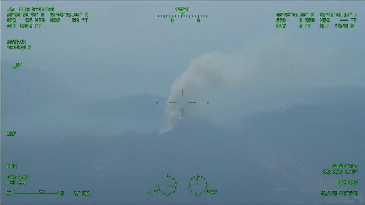 Marmaris'teki orman yangınını İHA tespit etti