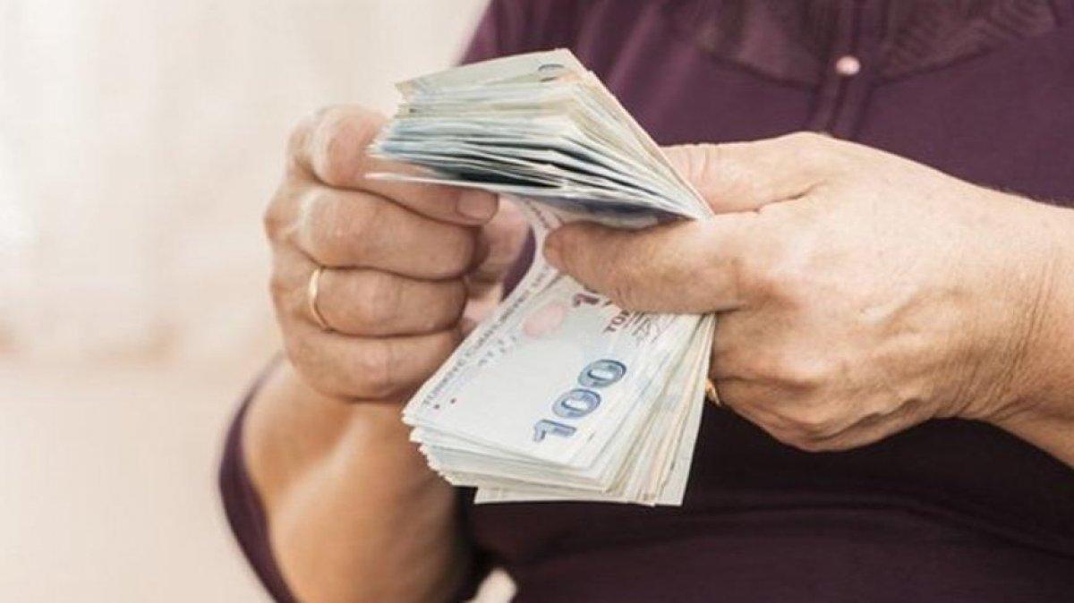 Emeklilerin gözü hesaplarda: Kurban Bayramı ikramiyesi ödeme tarihleri 2021