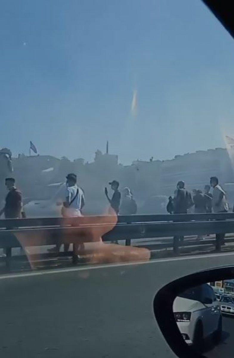 Beylikdüzü'nde, metrobüste yangın paniği