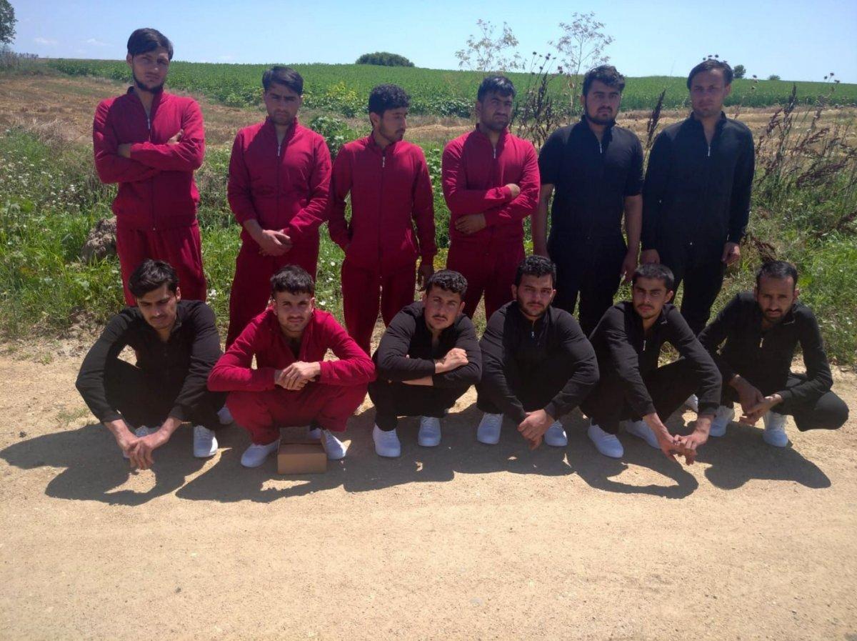 Yunanistan'dan Türkiye'ye geçmeye çalışan 42 göçmen yakalandı