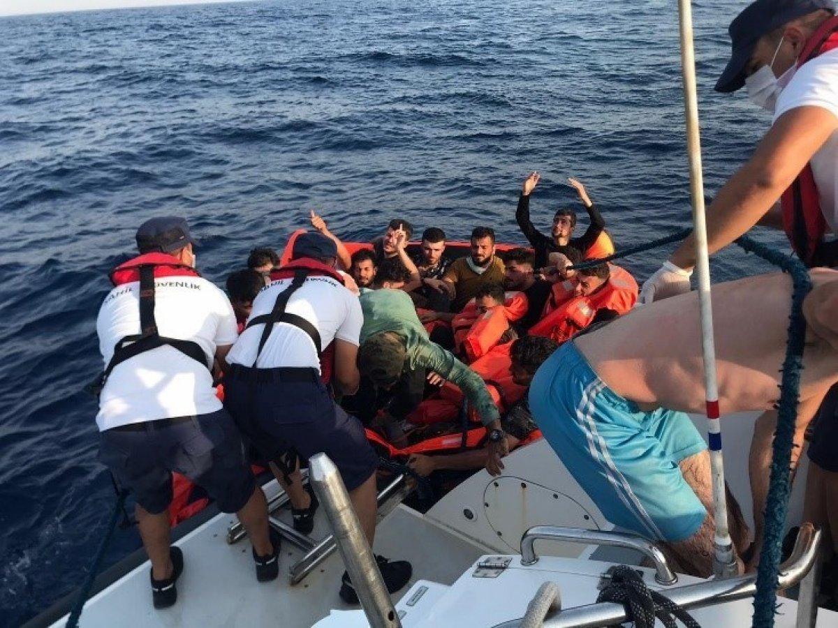 Aydın'da 40 göçmen kurtarıldı