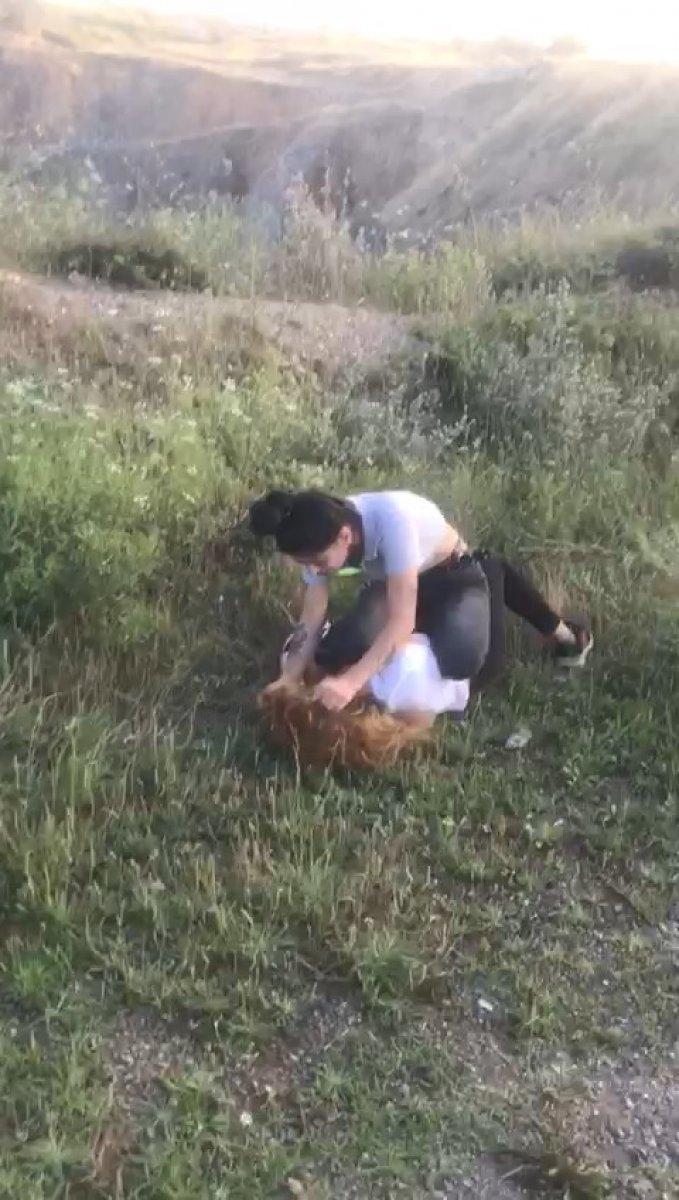 Sultangazi'de ölümü şüpheli görülen Elif'in, şiddet gördüğü anlar