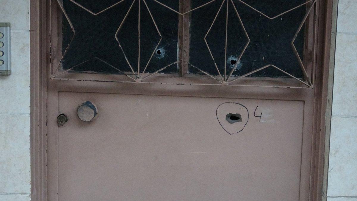 İzmir'de husumetliler arasında silahlı kavga: 1 ölü