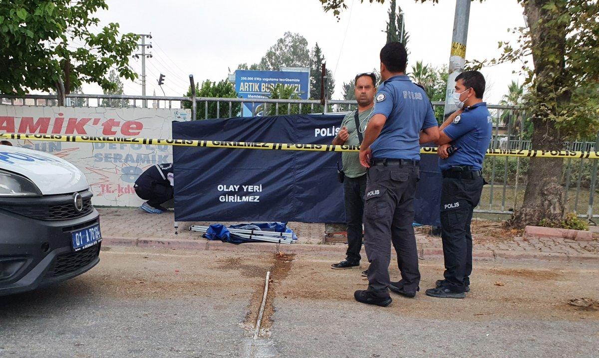 Adana'da sulama kanalına giren genç öldü