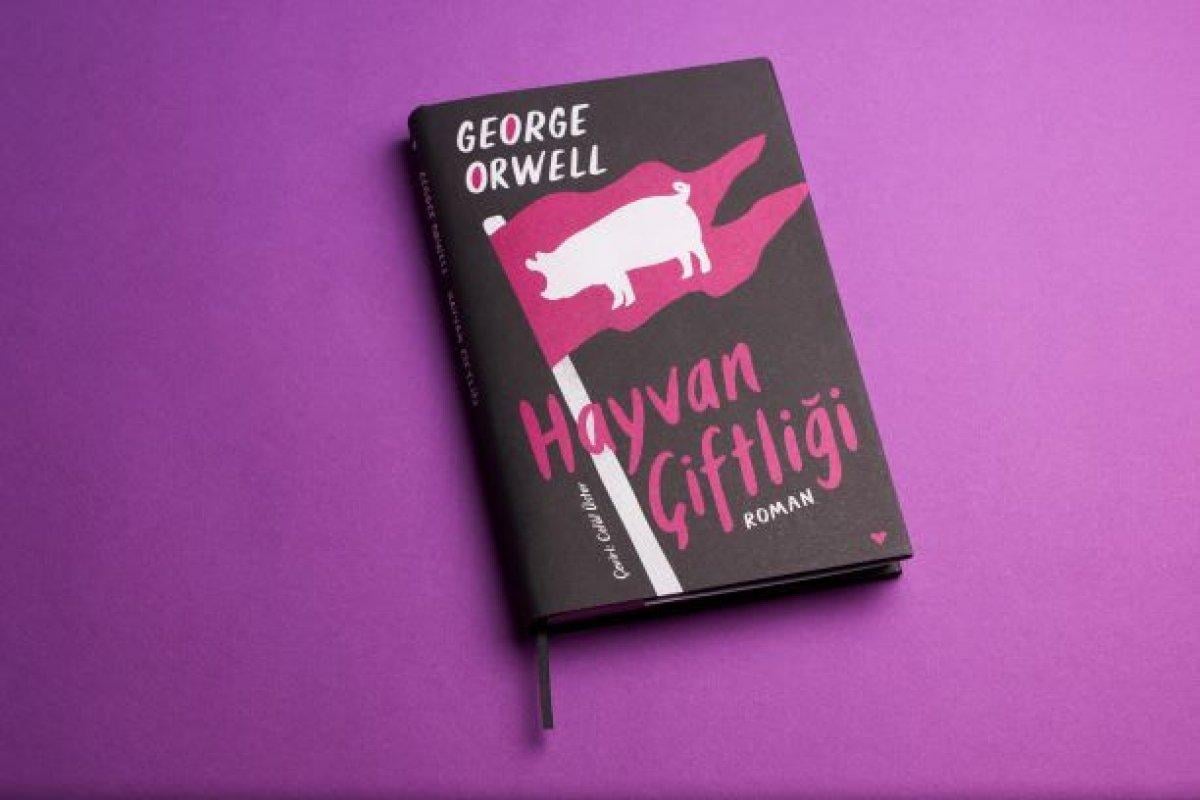 Sevilen kitaplar şömizli özel ciltleriyle raflarda