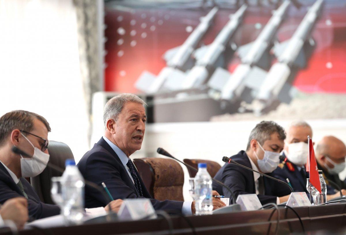 Milli Savunma Bakanı Akar, Tacikistan Savunma Bakanı Mirzo ile görüştü