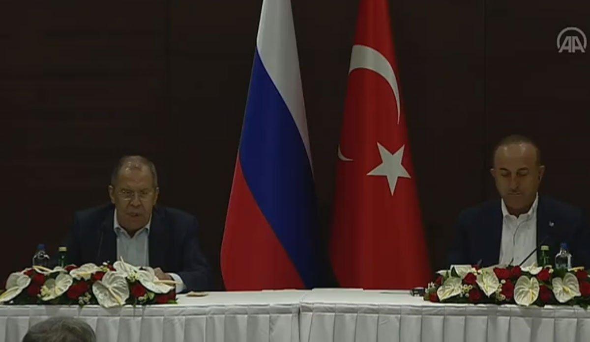 Rusya Dışişleri Bakanı Lavrov'dan Antalyalı turizmcileri sevindiren haber