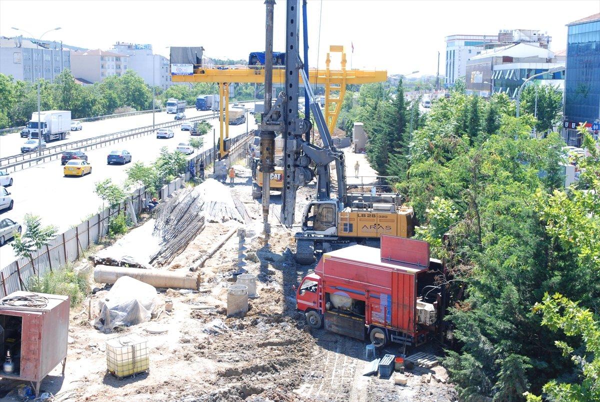 İBB'den Üsküdar-Sultanbeyli metro hattında ağaç katliamı