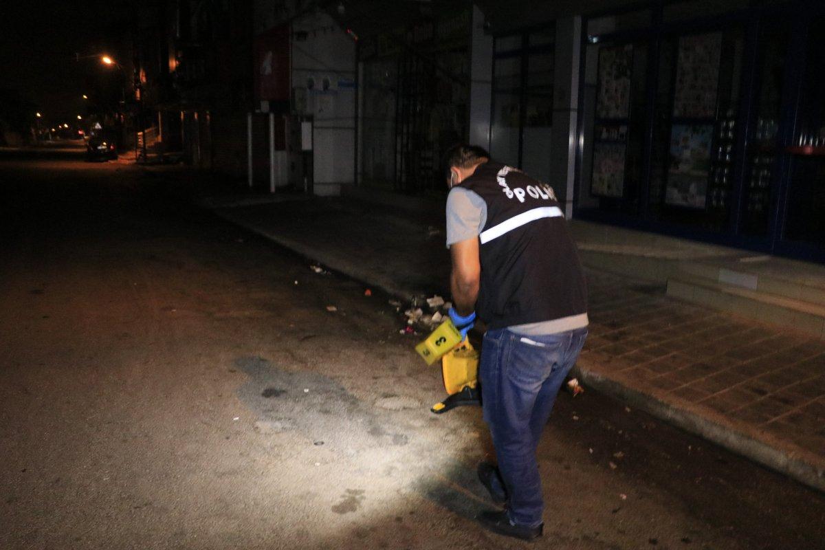 Adana’da yol kenarında karpuz satan şahıs, silahlı saldırıya uğradı