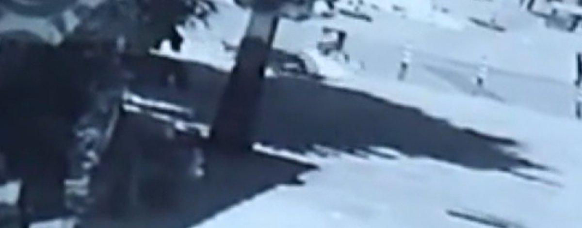 Sultangazi’de sokak ortasında silahlı kavga