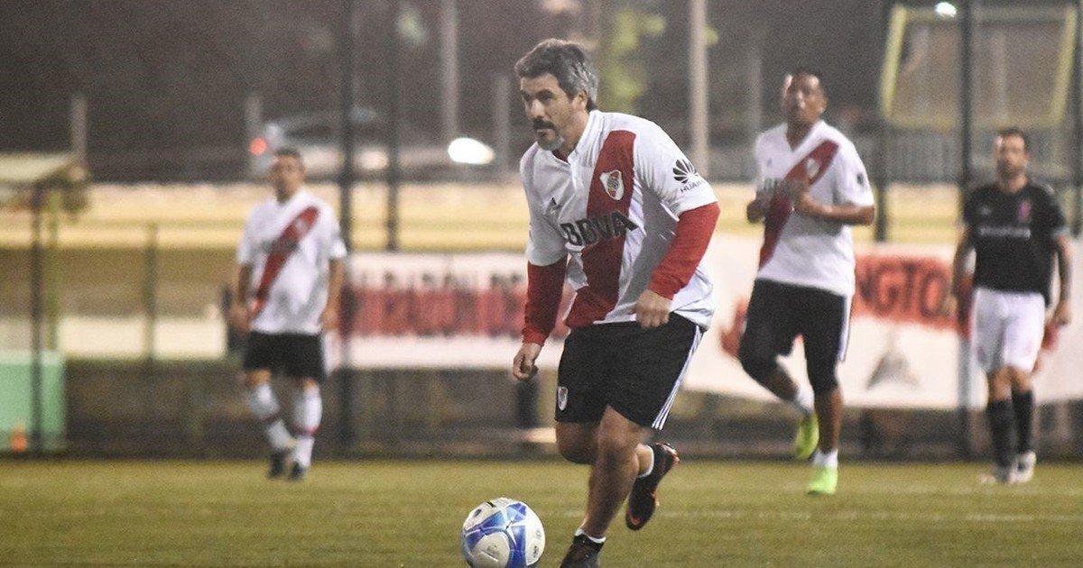 Ariel Ortega'dan klas frikik golü