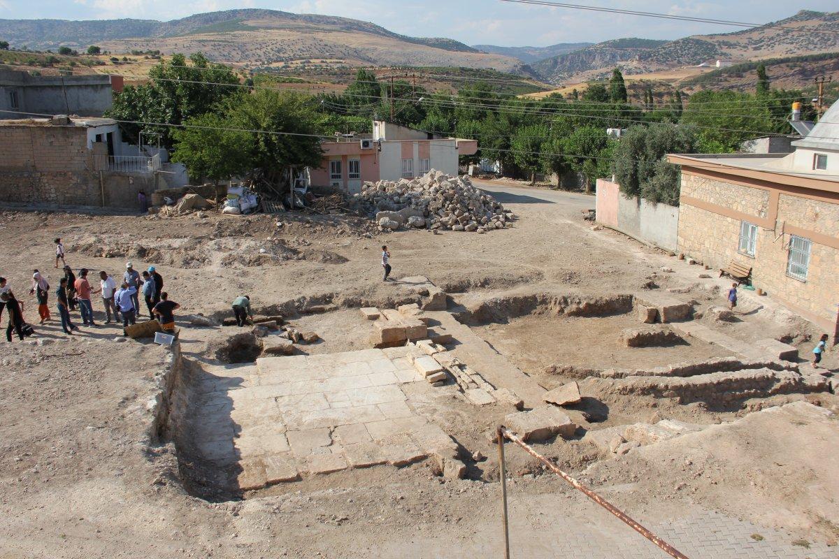Adıyaman’da bin yıllık erkek iskeleti bulundu