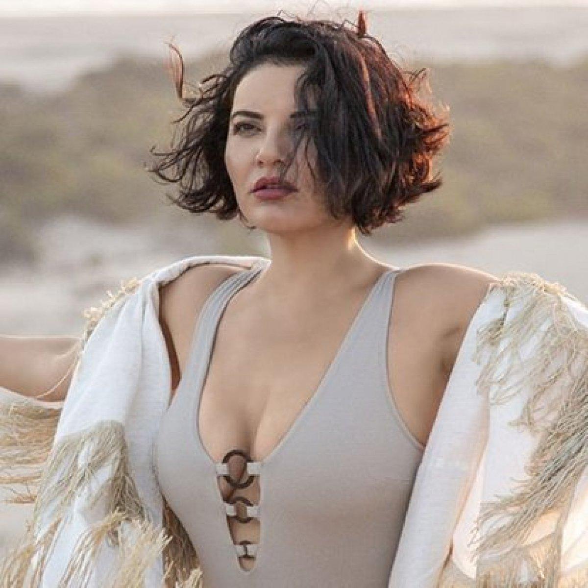 Göksel makyajsız görüntülendi