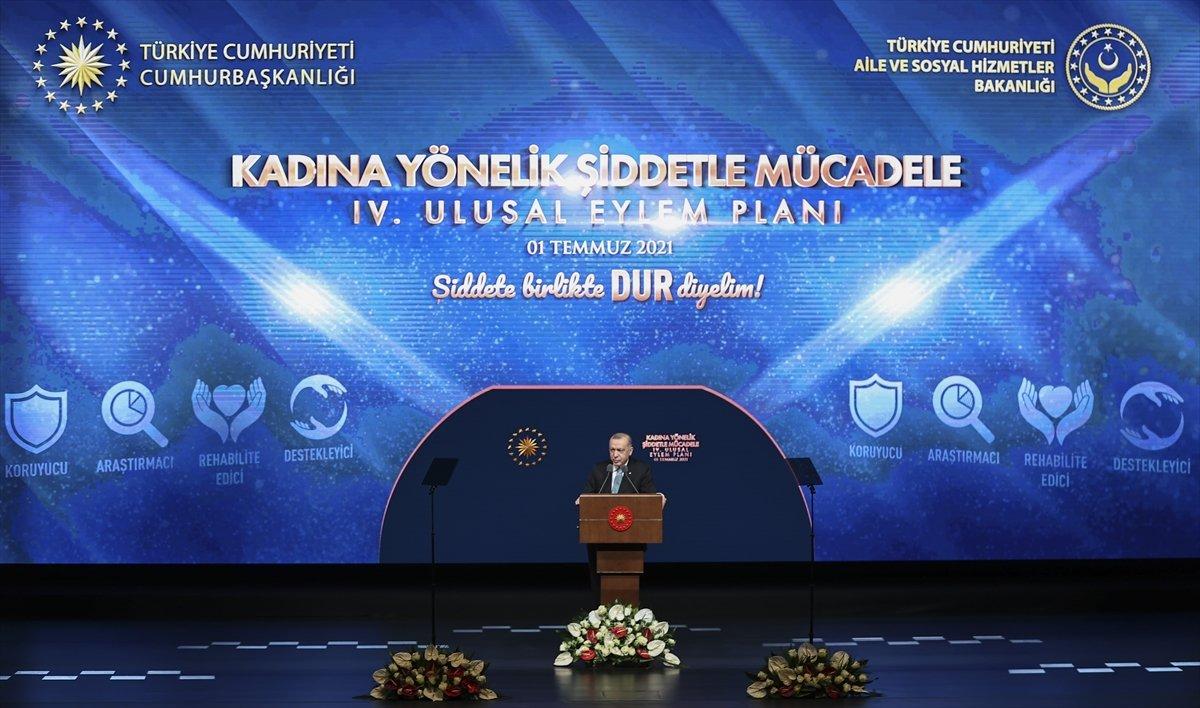 Cumhurbaşkanı Erdoğan, Kadına Yönelik Şiddetle Mücadele Toplantısı'na katıldı