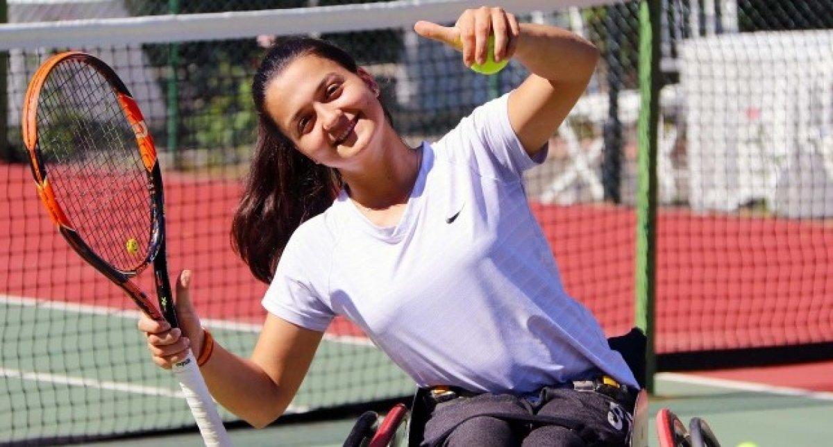 Paralimpik milli tenisçi Büşra Ün, 2020 Tokyo Paralimpik Oyunları'na kota aldı