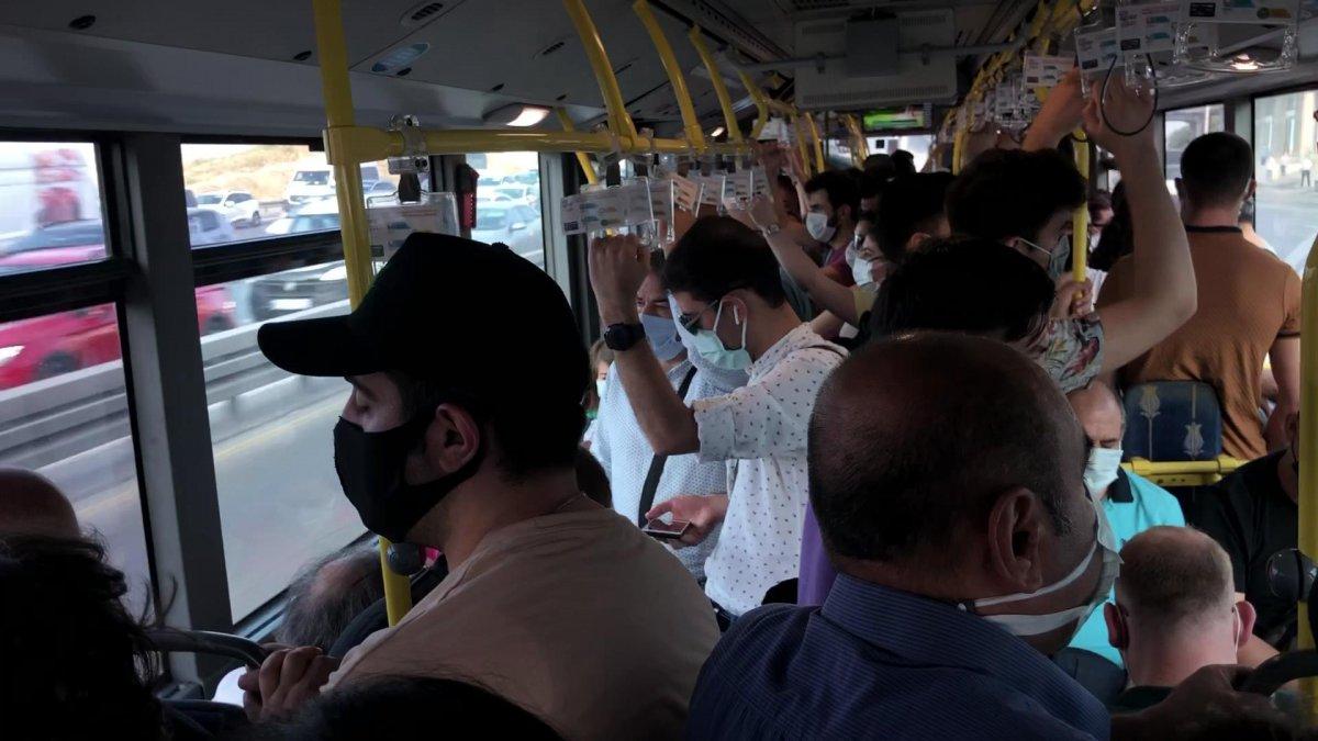 Metrobüs de İstanbul trafiği de 'normale' döndü