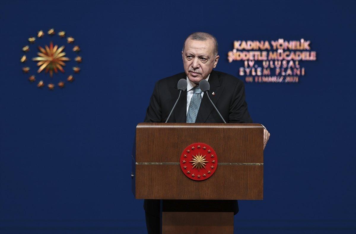 Cumhurbaşkanı Erdoğan, Kadına Yönelik Şiddetle Mücadele Toplantısı'na katıldı