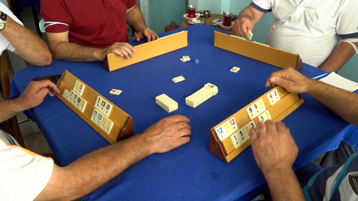 Kahvehanelerde oyun yasağı kalktı, masalar yeniden kalabalıklaştı