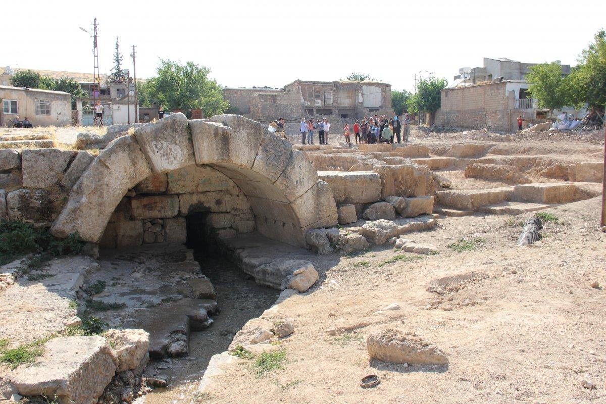 Adıyaman’da bin yıllık erkek iskeleti bulundu