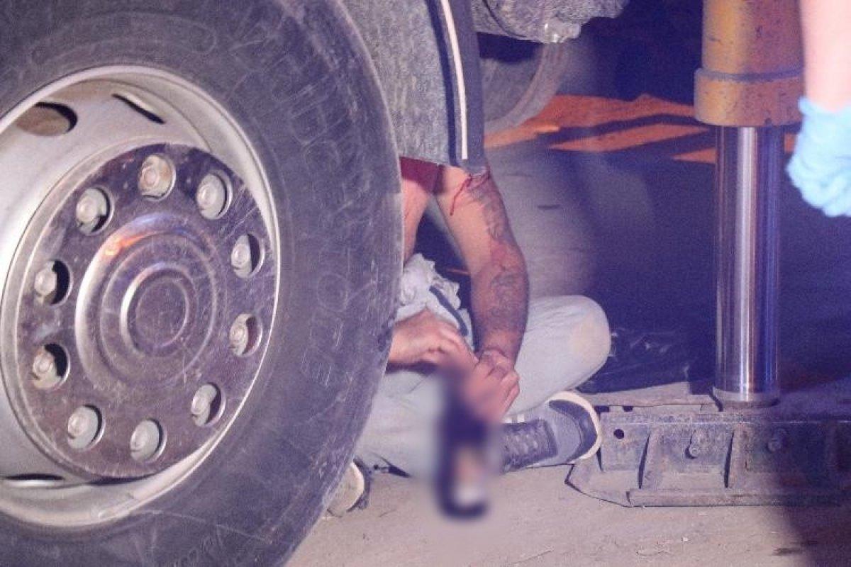 Sakarya'da alkollü şahıs polislere zor anlar yaşattı