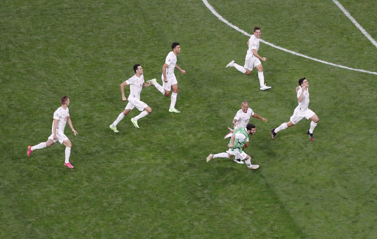 İspanya, İsviçre'yi mağlup ederek yarı finale yükseldi