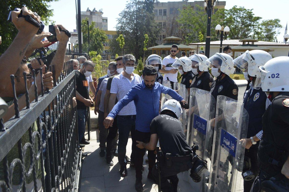 Adıyaman'da tütüncüler ve polis arasında arbede