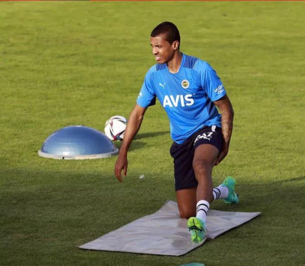 Fenerbahçe antrenmanında yıldız detayı