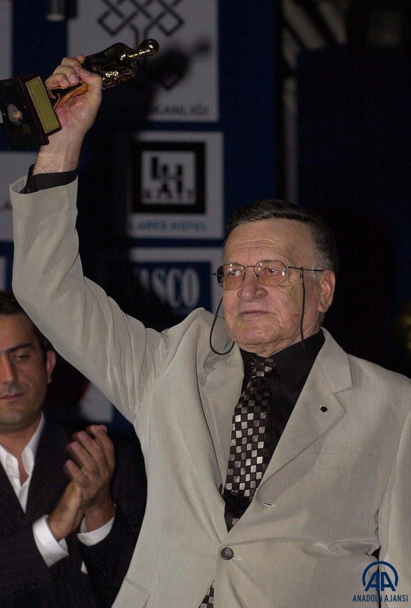 Ölüm haberi yasa boğdu... Yeşilçam'ın usta ismi Kartal Tibet kimdir, neden öldü?