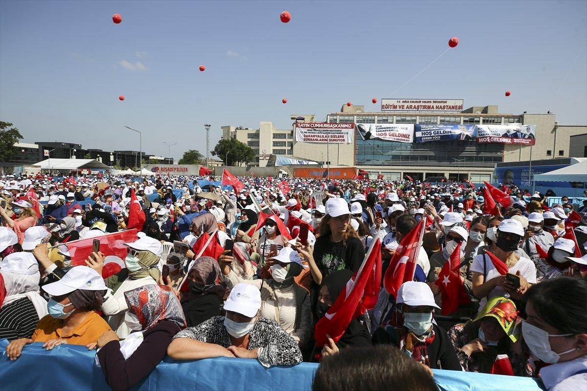 Cumhurbaşkanı Erdoğan’a Sakarya’da sevgi gösterisi