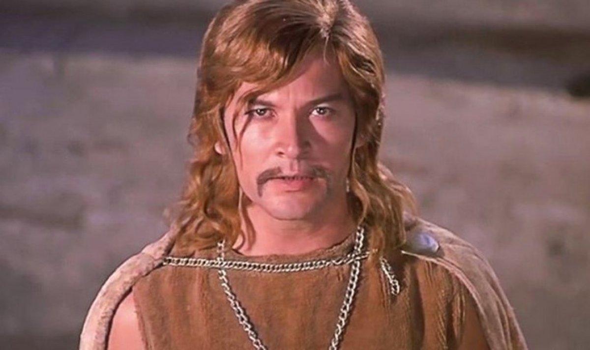 Yeşilçam'ın ustalarından Kartal Tibet hayatını kaybetti