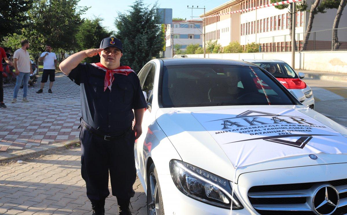 Bursa'da down sendromlu genç, askerlik hayaline kavuştu