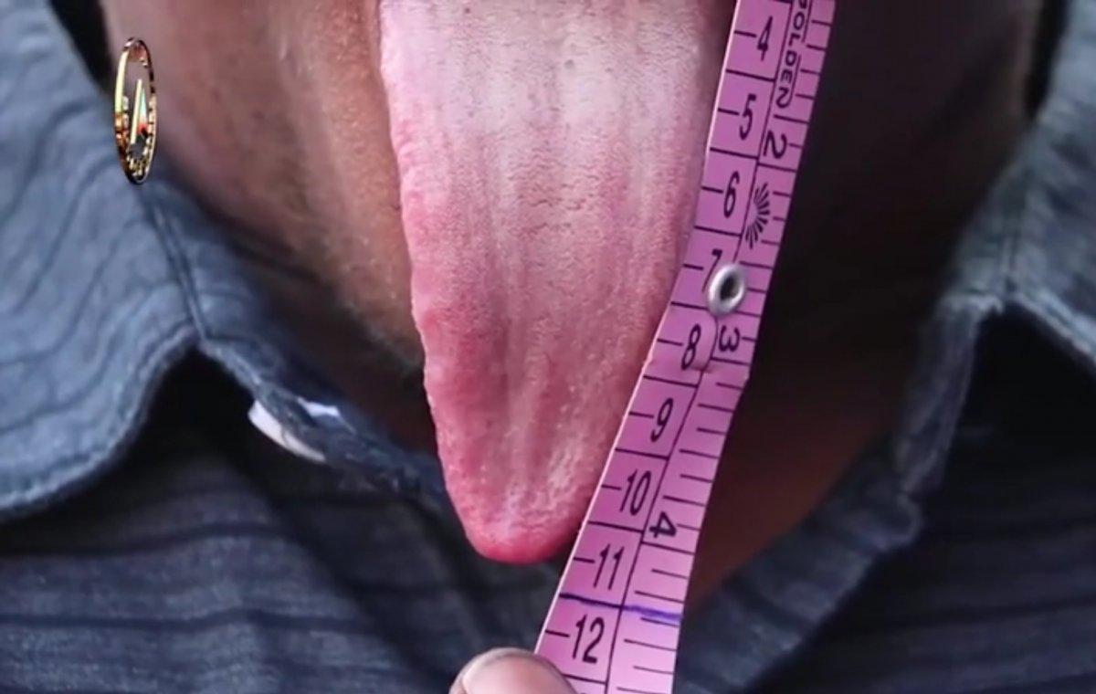 Hindistanlı öğrenci 10,8 cm'lik diliyle rekorlar kitabına girdi