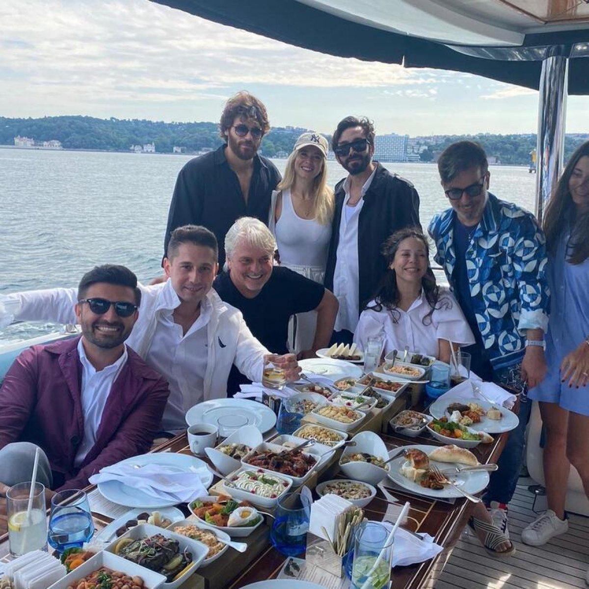 Can Yaman'ın annesi müjdeyi verdi