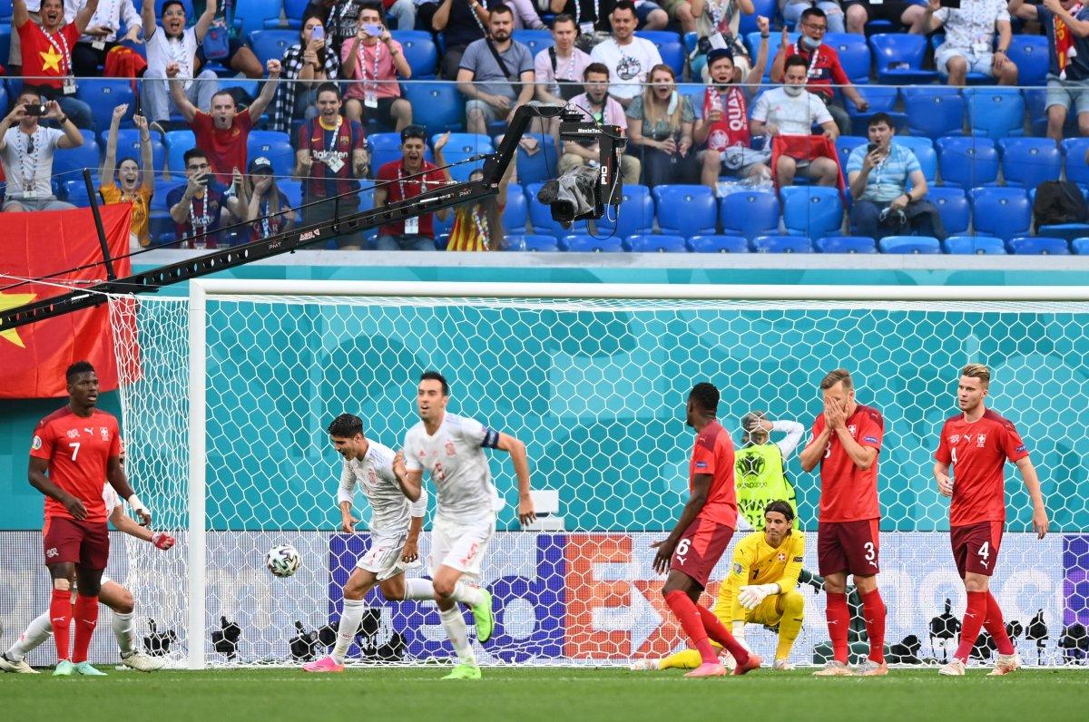 İspanya, İsviçre'yi mağlup ederek yarı finale yükseldi