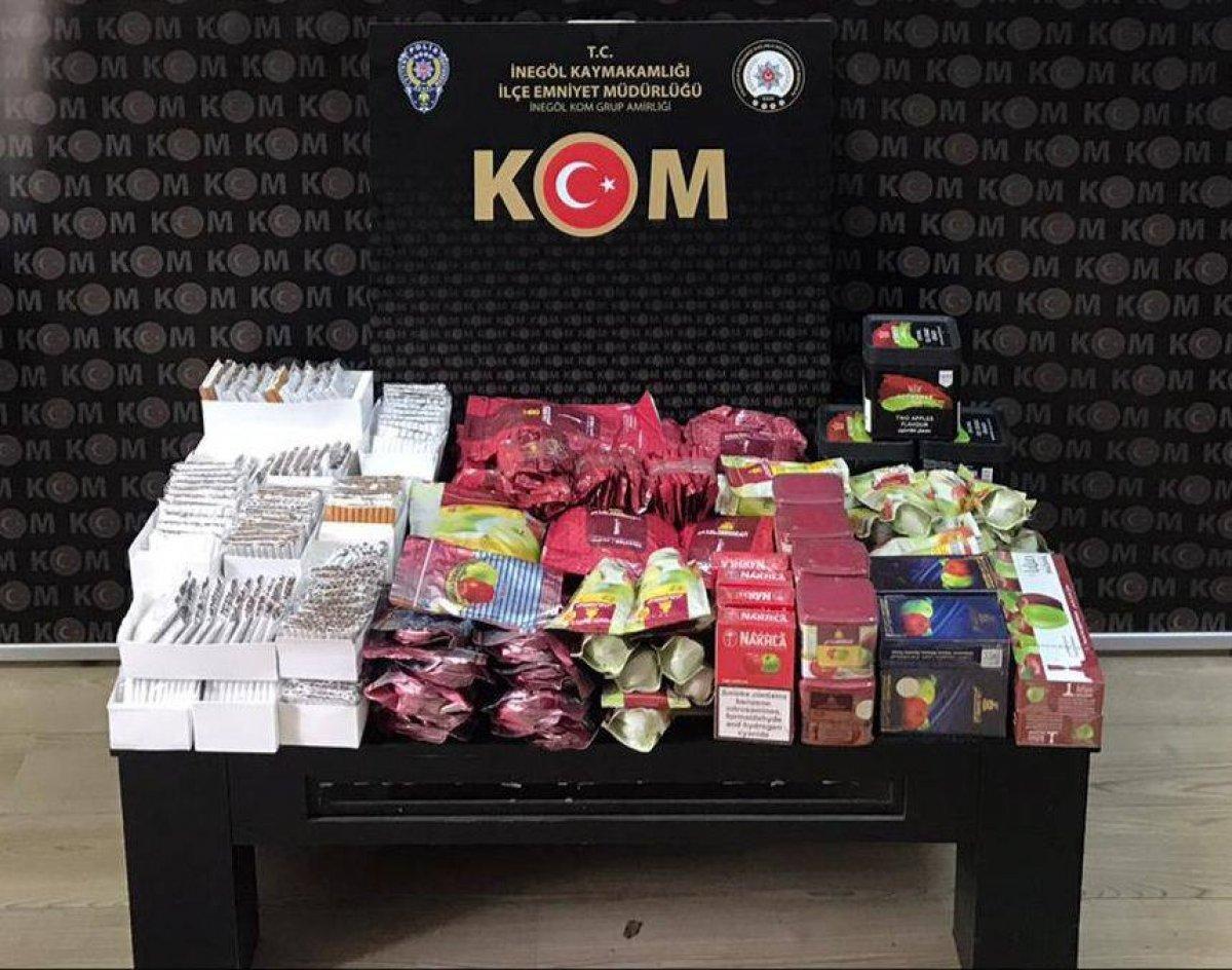 Bursa'da kaçak cep telefonu ele geçirildi