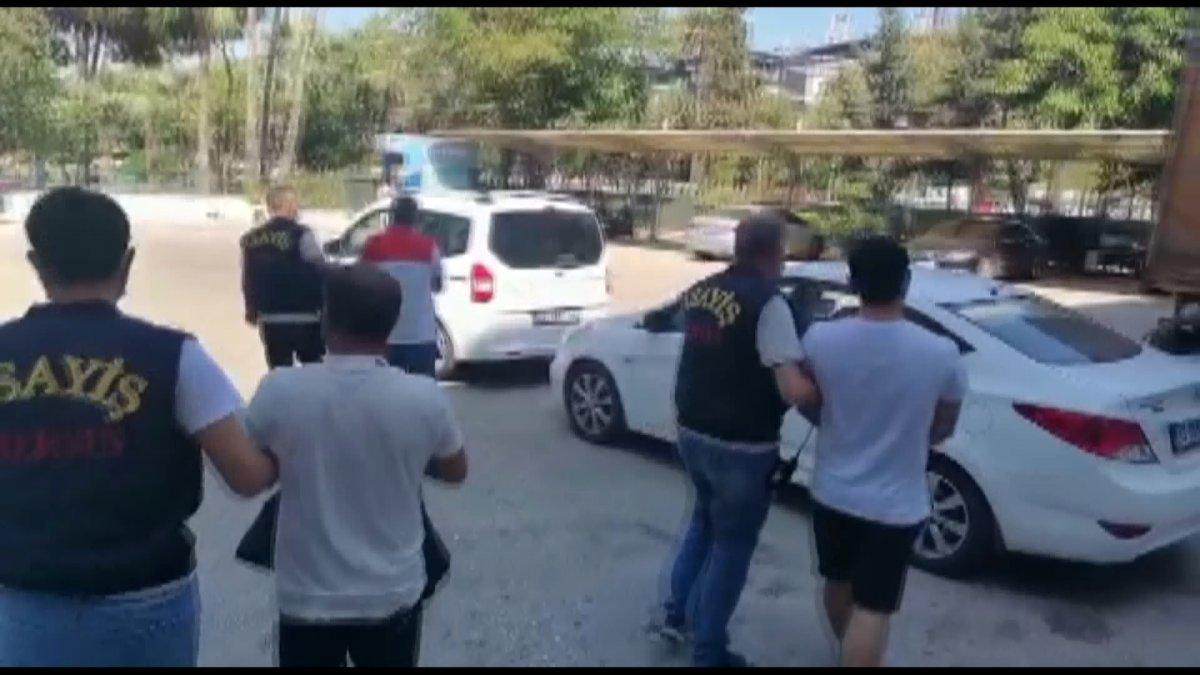 Mersin’de çaldıkları parayla tatil yapan hırsızlar, dönüşte yakalandı