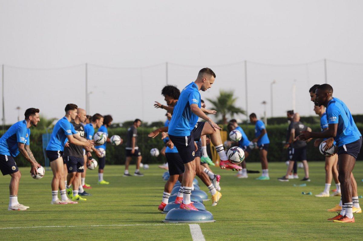 Fenerbahçe antrenmanında yıldız detayı