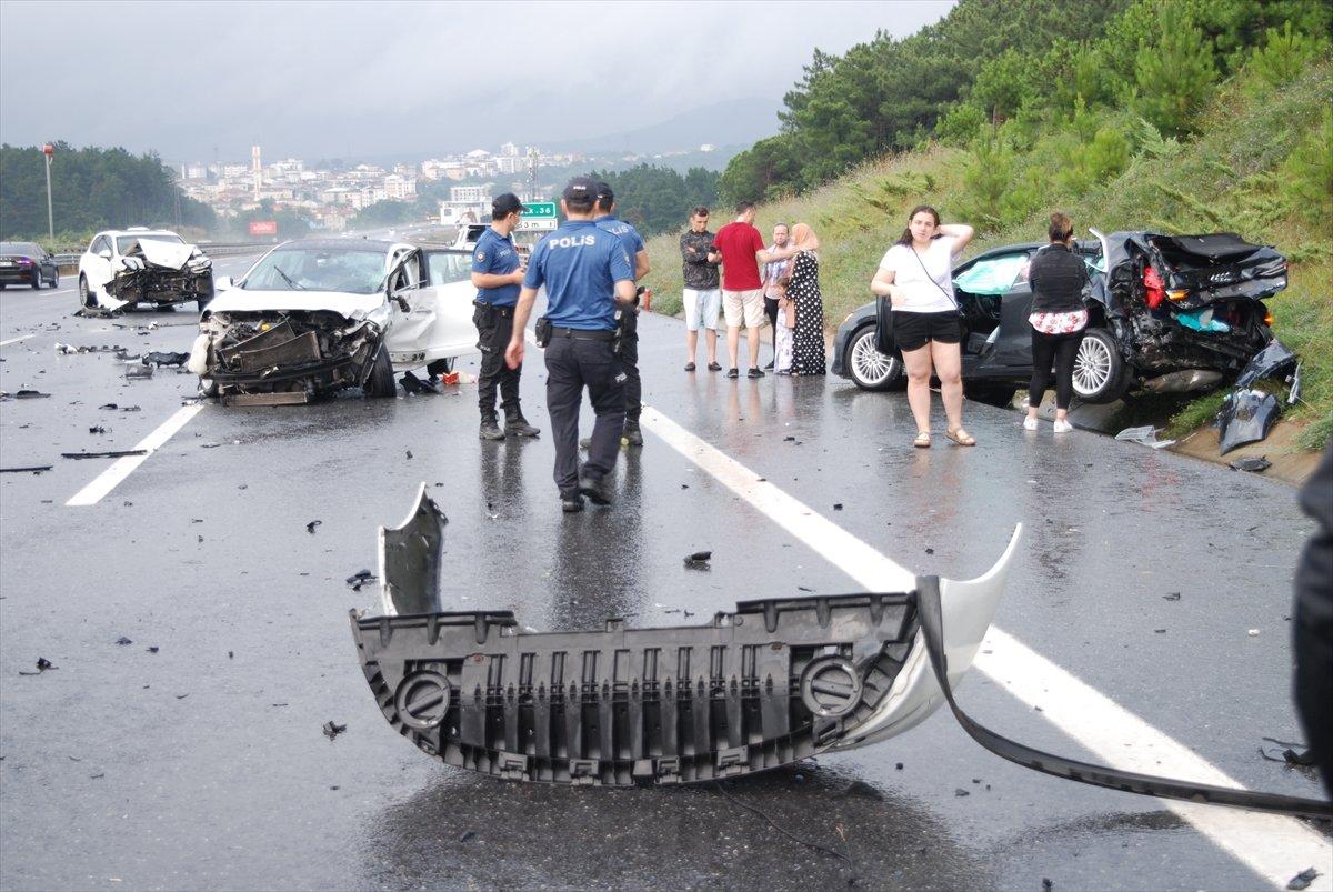 Çekmeköy'de zincirleme kaza: 5 yaralı