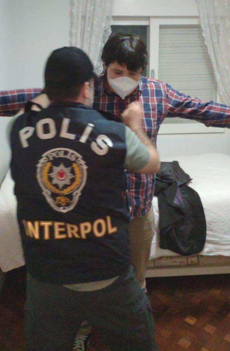 Tosuncuk yola çıktı! Çiftlik Bank dolandırıcısı Mehmet Aydın'ın teslim olma anları...