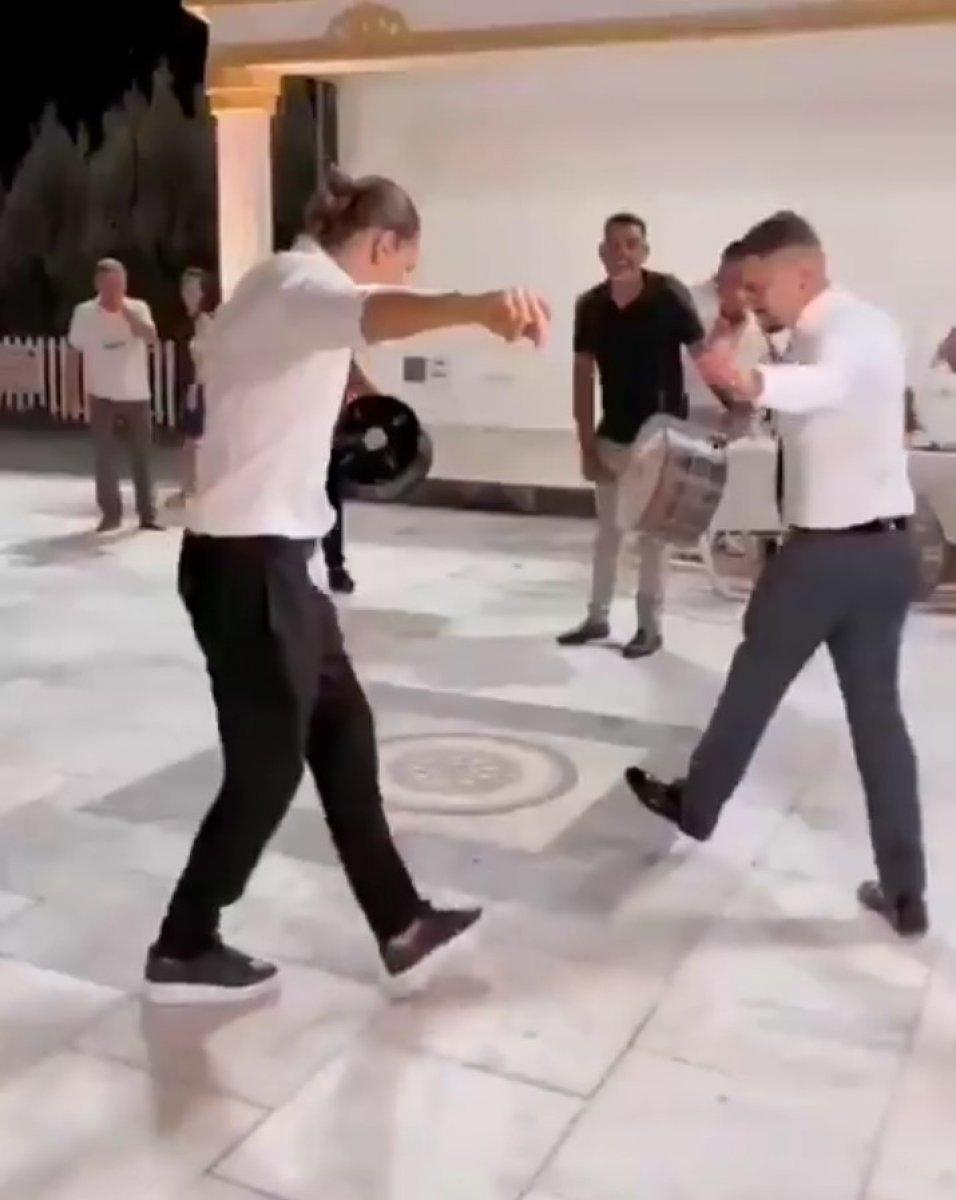 Taylan Antalyalı'nın zeybek performansı