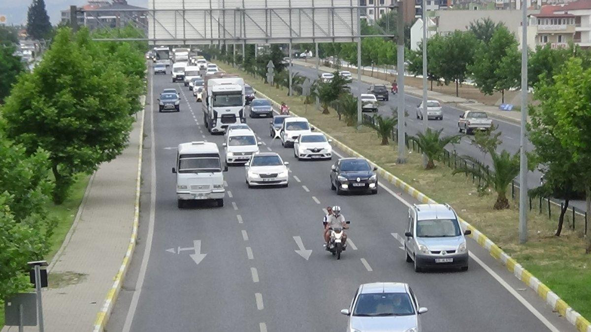 Trafikte tatil yoğunluğu başladı