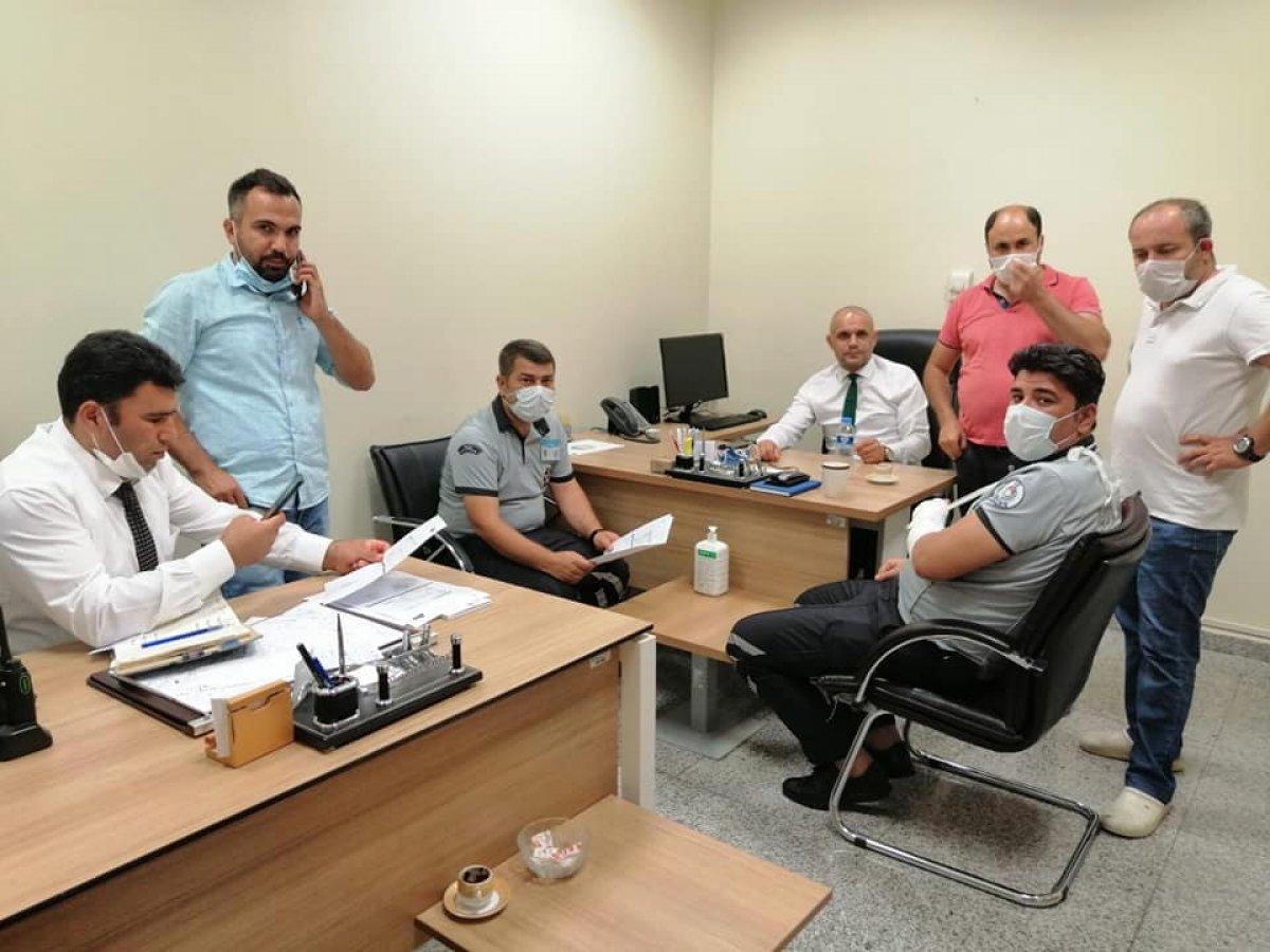 Kahramanmaraş’ta hasta yakınları güvenlik görevlilerine saldırdı