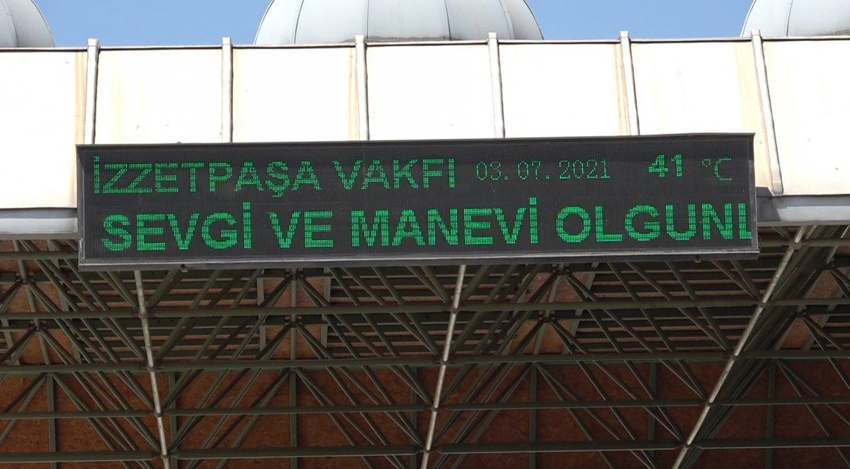 Elazığ'da sıcaktan bunalan vatandaştan ilginç yöntem