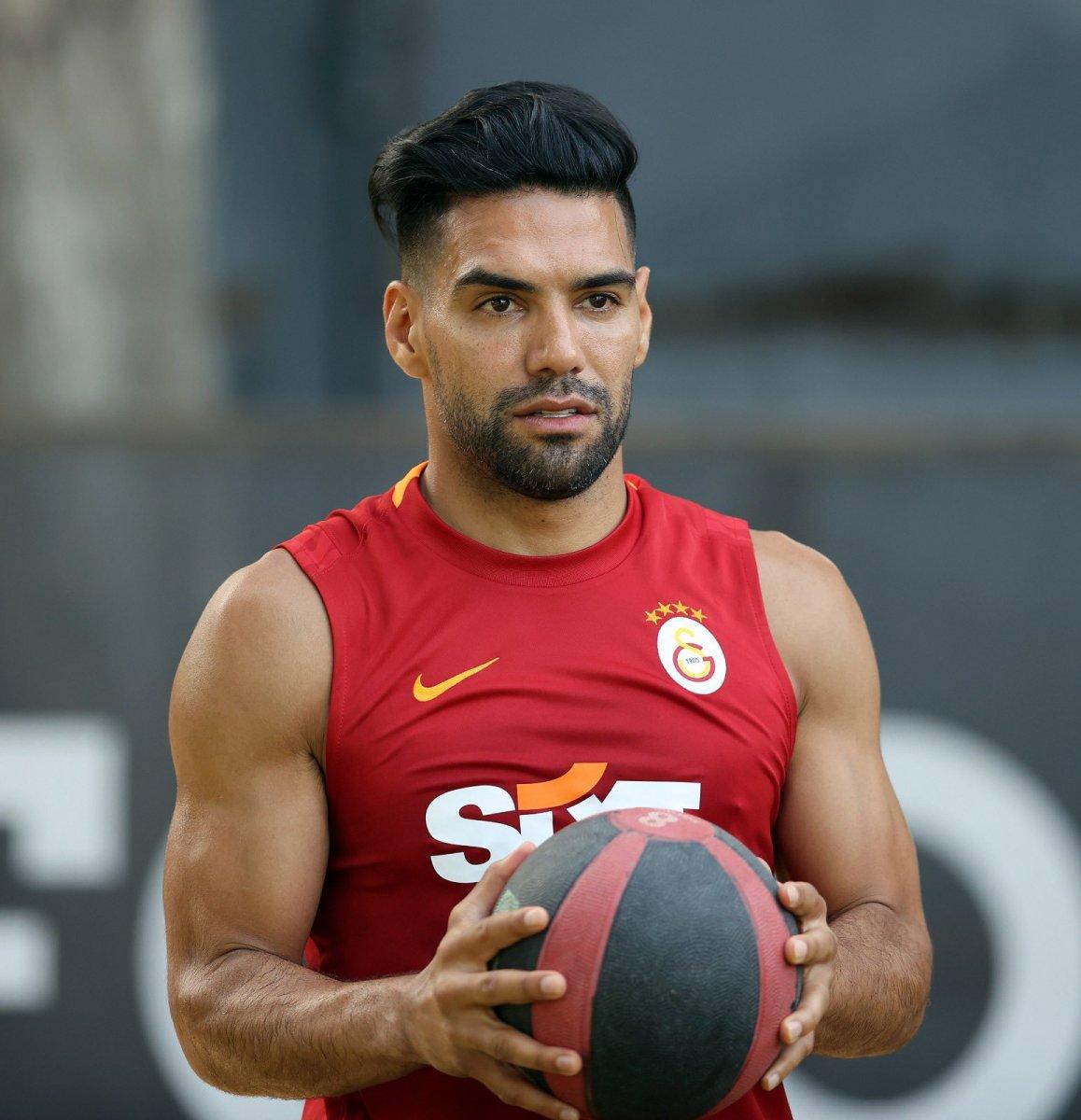 Galatasaray'da antrenmanların yıldızı Falcao