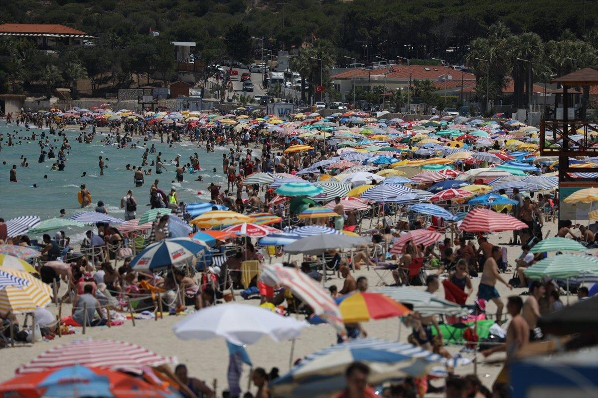 Çeşme'de normalleşme yoğunluğu
