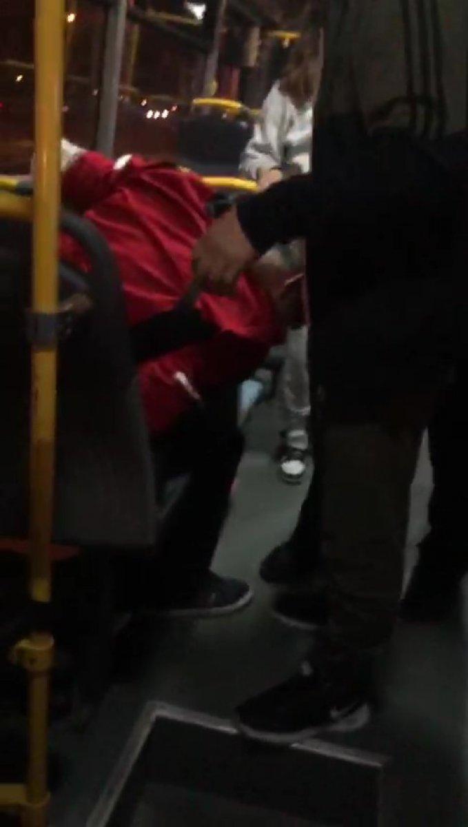 Kocaeli’de kadınlar, kendilerini taciz eden alkollü şahsı dövdü