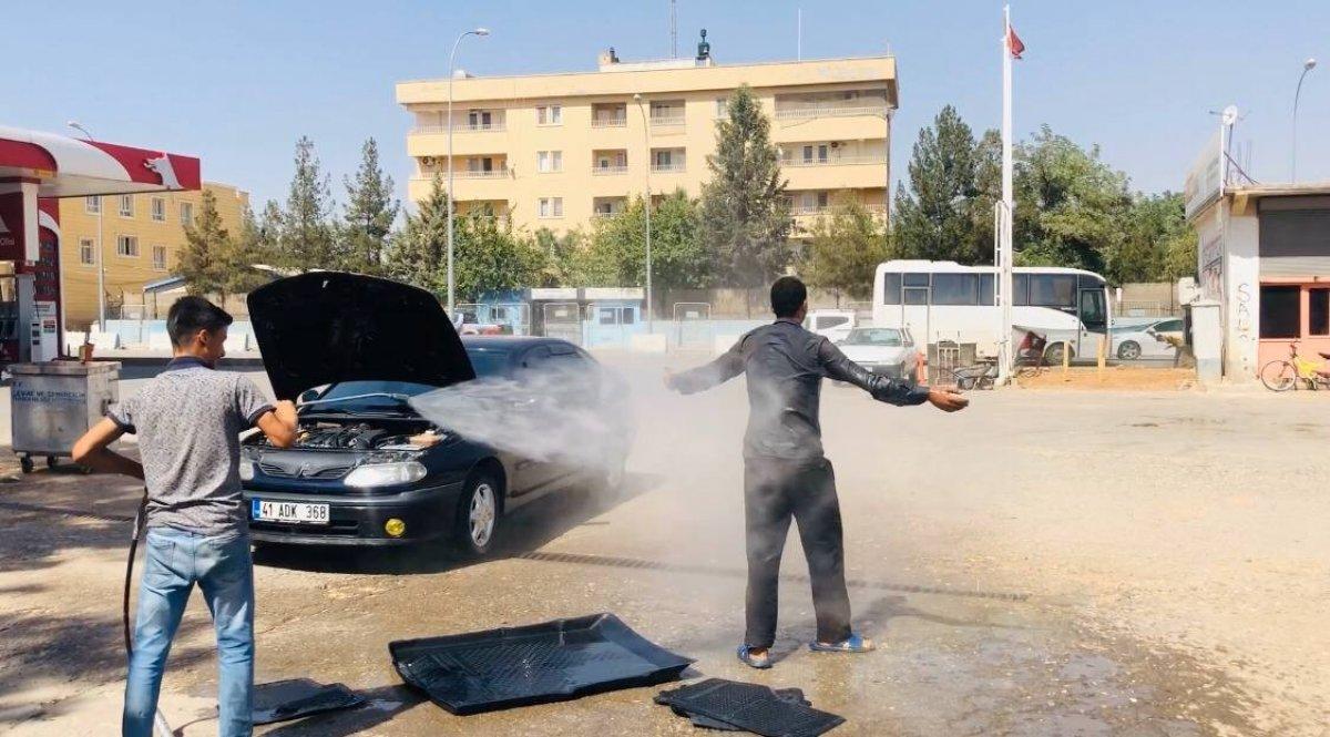 Şanlıurfa'da sıcaktan bunalan vatandaşlardan şaşırtan manzaralar