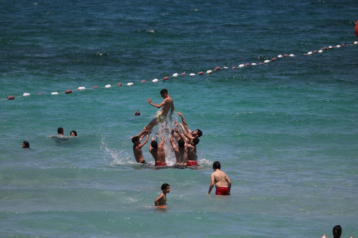 Çeşme'de normalleşme yoğunluğu